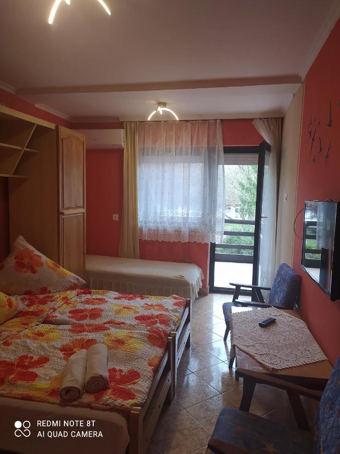 Apartmanhaz Gabriella Гаркань Екстер'єр фото